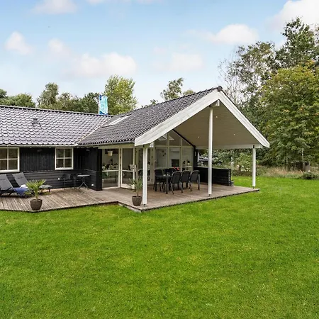 Feriehus Skælskør With Hot Tub Iv Egerup